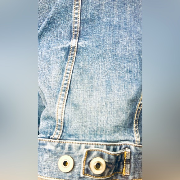 Express Denim Jacket - Picture 6 of 7